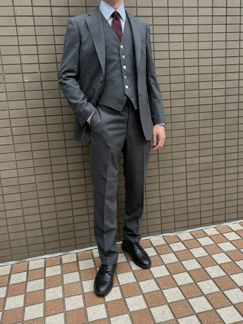 スリーピーススーツで仕事もスマートにのアイキャッチ画像