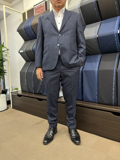 仕事を格上げする、ピンストライプスーツのお仕立てのアイキャッチ画像