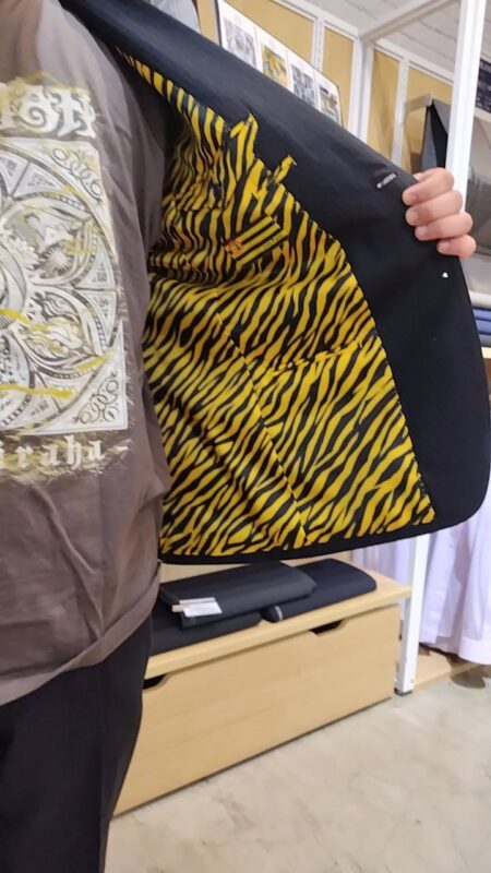 阪神タイガーススーツのアイキャッチ画像