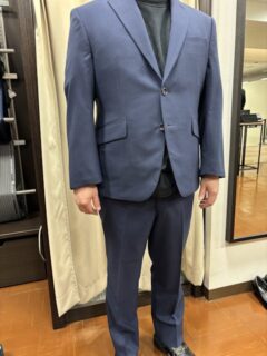 ネイビー無地を制するの画像