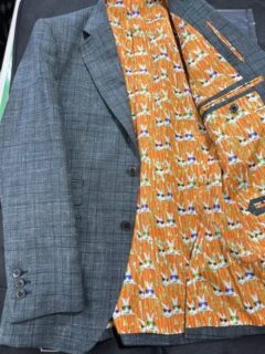 春夏ジャケットこそ！裏地にこだわってみませんか！～ジャケットを脱ぐ機会も多いのできっと話題になること間違いなし！🔥～の画像