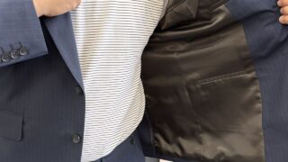 夏に映える！爽やかなブルースーツの画像