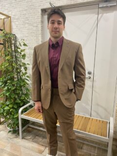 ストレッチ性＋柔らかな生地と、滑らかさ・通気性に優れた裏地の唯一無二なブラウンスーツの画像