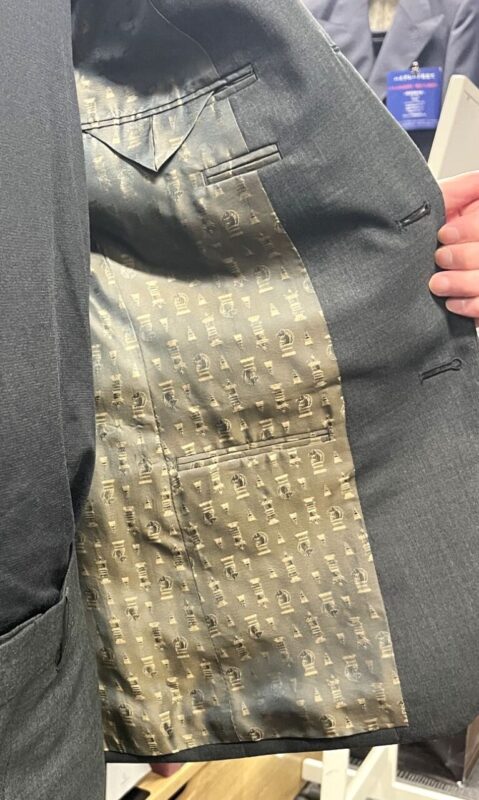グリーン系・撥水ナチュラルストレッチ素材&チェス柄裏地のアイキャッチ画像