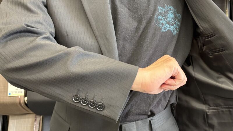 シンプルなシャドーストライプでスマートにのアイキャッチ画像