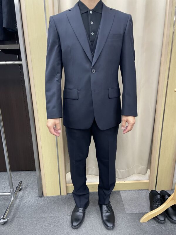 ベストがつくる、端正な装い。のアイキャッチ画像
