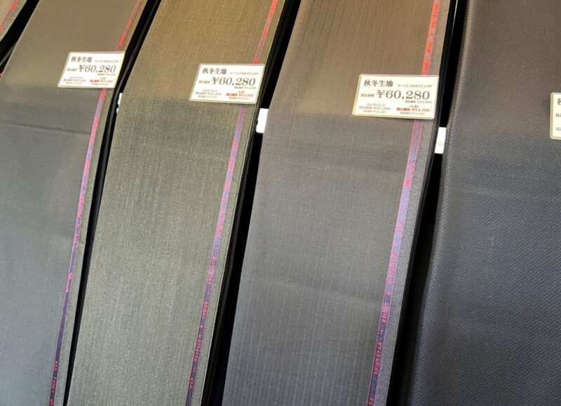 秋冬生地が順次入荷中ですのアイキャッチ画像
