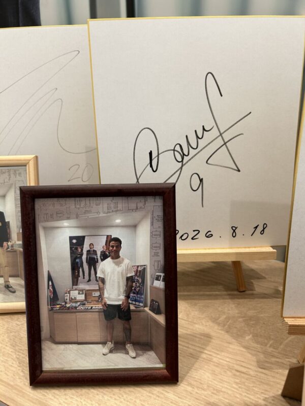カルリーニョス・ジュニオ選手ご来店のアイキャッチ画像