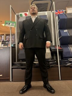 ダブルスーツの礼服で重厚感アップの画像