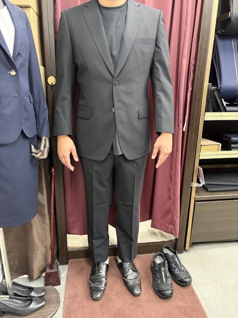 ブラックスーツのアイキャッチ画像
