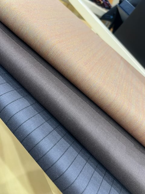 秋スーツのアイキャッチ画像