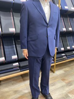 ストレッチ性が優れた生地で、より身体にフィットさせたスーツが実現！の画像