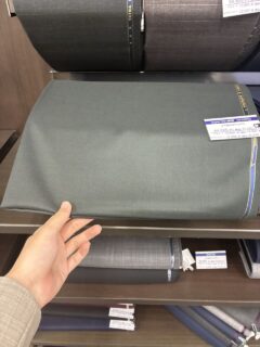 生地紹介　カーキ無地の画像