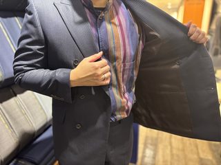 ダブルらしい　重厚感を　ふんだんにの画像