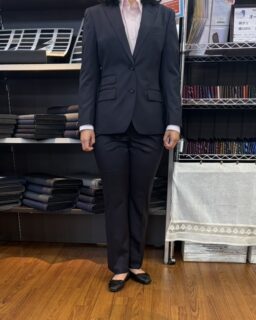 洗練されたシルエットとこだわりのディテールの画像