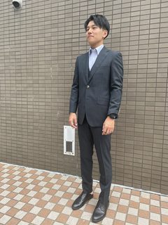 トレンドカラーでおしゃれに、かっこよくの画像