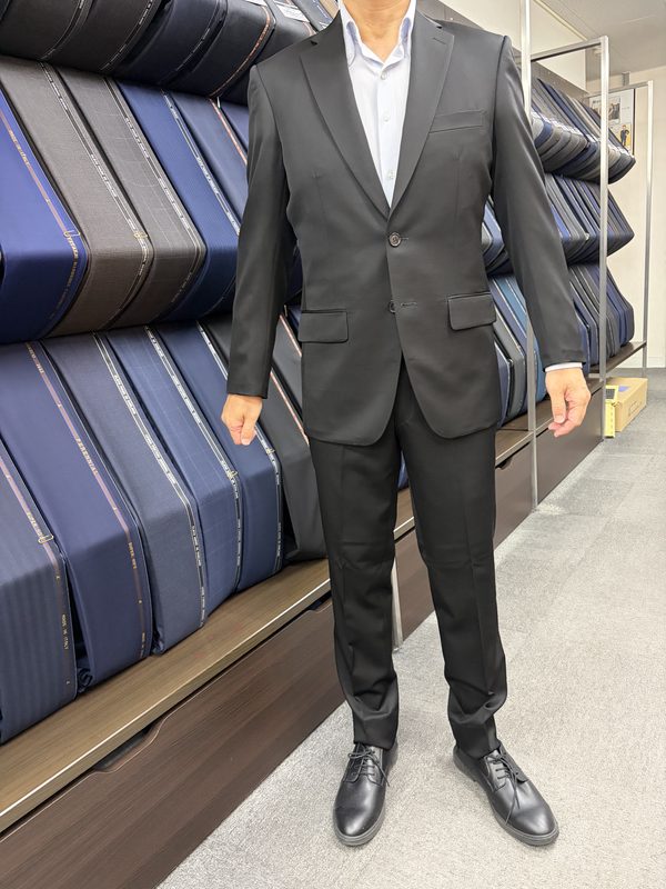 礼服もスタイリッシュに。のアイキャッチ画像