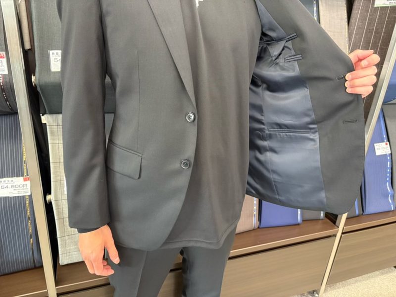 就活スーツのご紹介のアイキャッチ画像