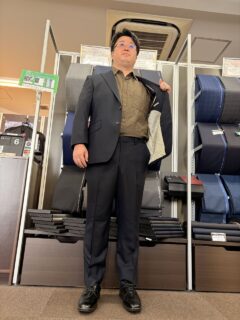 無地より少しオシャレな織り柄スーツ♪の画像