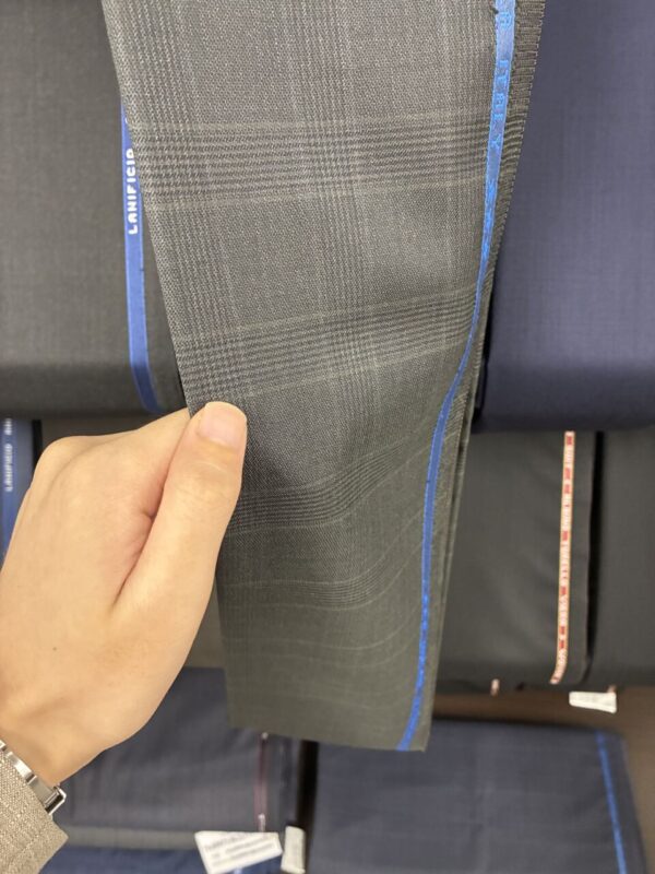 マルラーネカーキグレンチェックのアイキャッチ画像