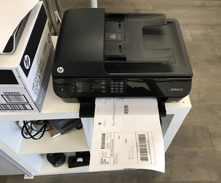 Dekstop printer and shipping label