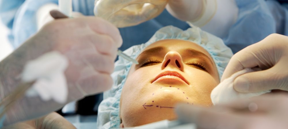 What is CureValue's role in the organ transplant process?