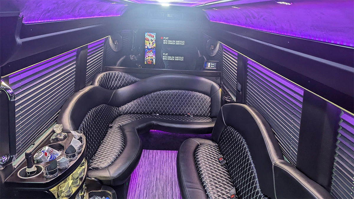 New Model Luxury Limousine and Black Car Fleet in Orlando, FL