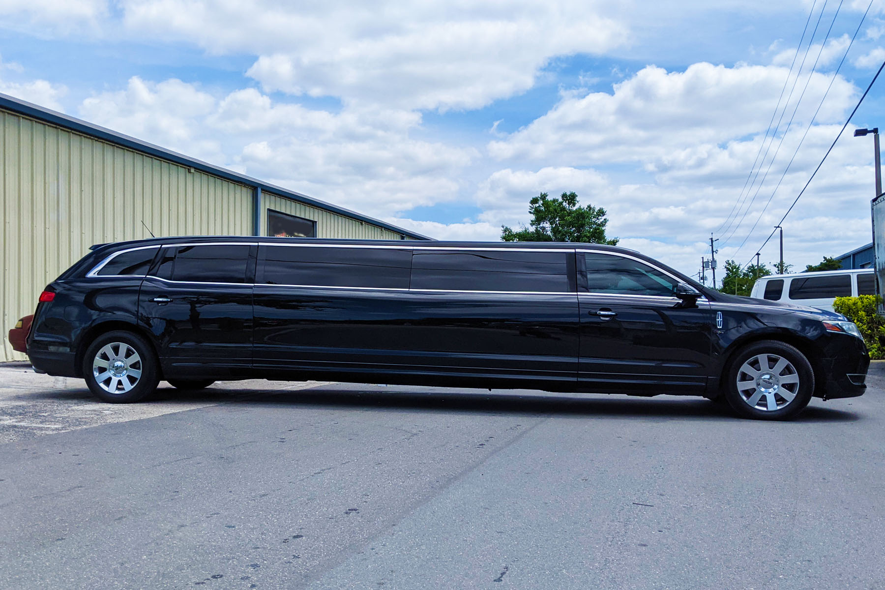 8 Passenger Stretch Limo · Orlando Airport to Port Canaveral