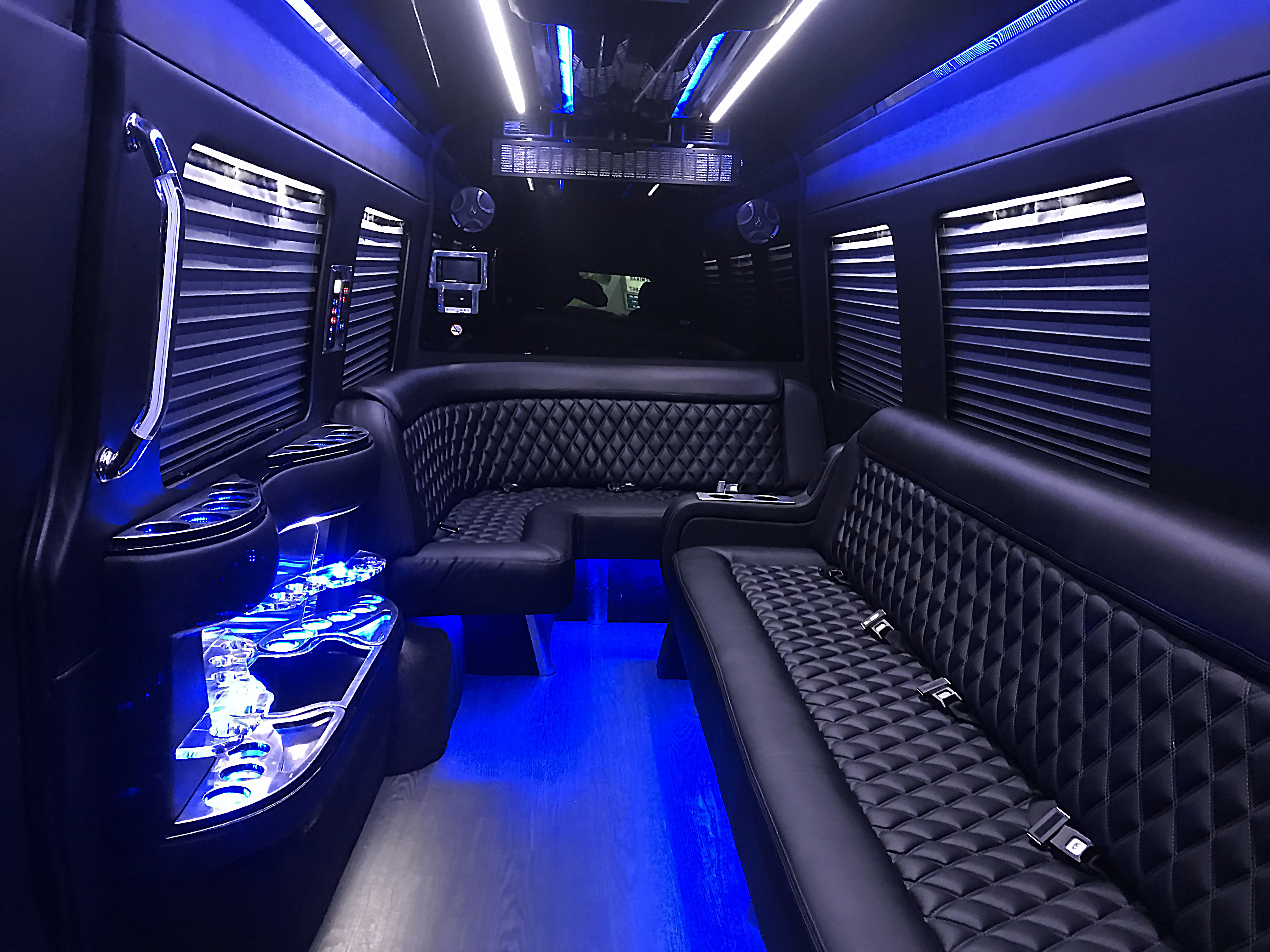 Orlando Limo · Airport Limo · Limo Rentals · Limousine Services - Orlando, Florida