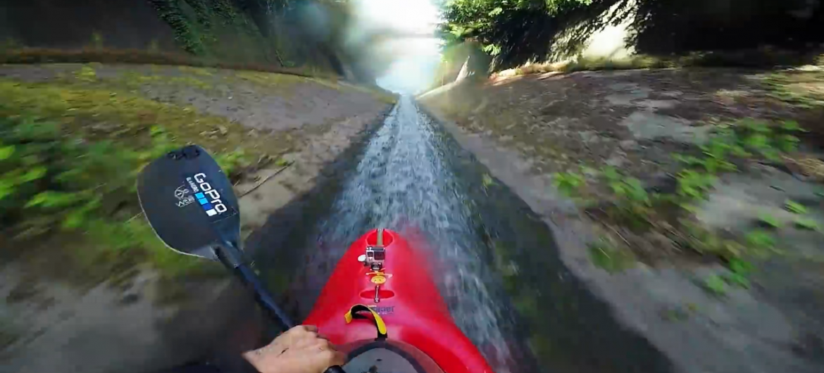 GoPro: Tandem Kayaking Down An 800m Drainage Ditch