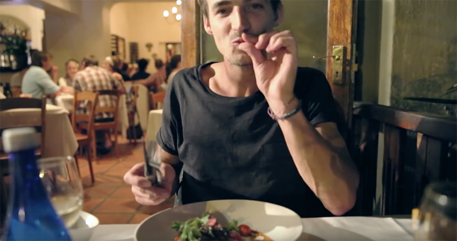 Swiss filmmaker Stefan Ruegg has made a mouth watering video of a recent trip to Cape Town. They call it their “Cape Town Food Safari", take a look...