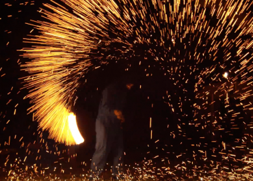 Flaming Wire Wool in 4K Slow Motion