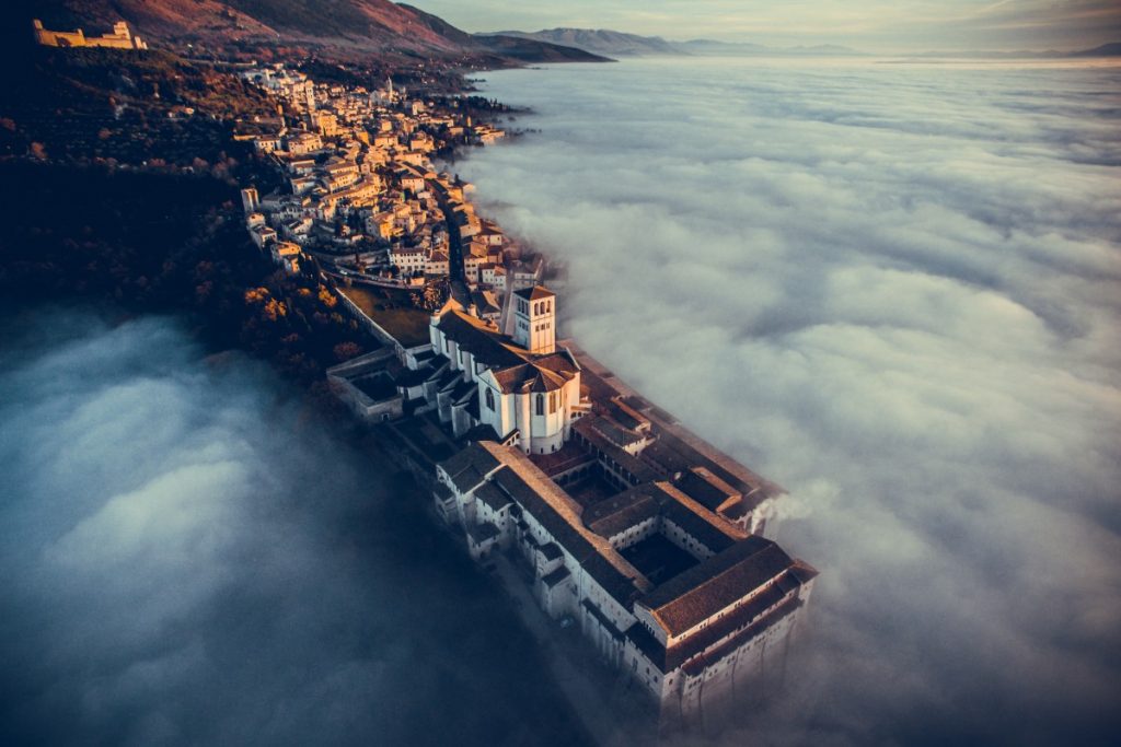 Basilica-of-Saint-Francis-of-Assisi-Umbria-Italy-by-fcatutto