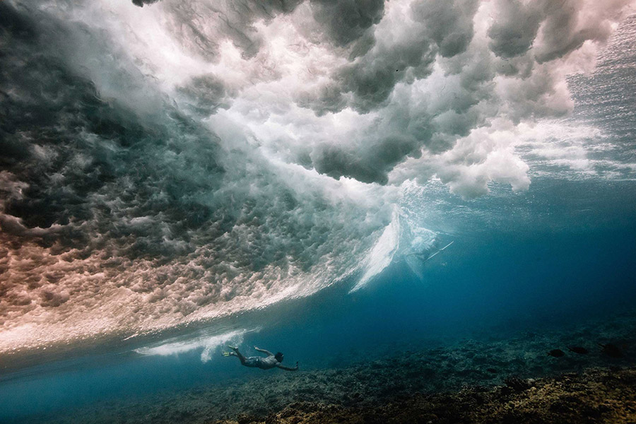 Matt-Porteous-Below-the-Breaking-Wave-Underwater-Photography-Inspiration