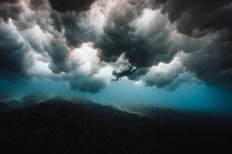 Matt-Porteous-Below-the-Breaking-Wave-Underwater-Photography-Inspiration