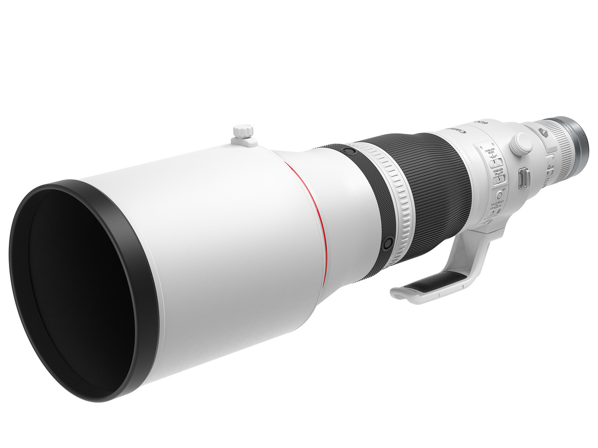 THE RF 600MM F4L IS USM LENS with hood