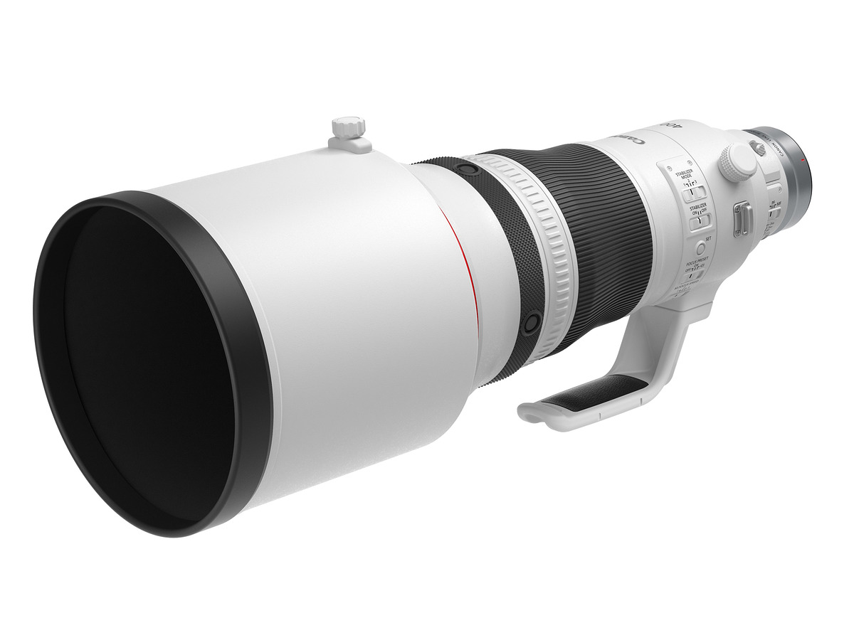 THE RF 400MM F2.8L IS USM LENS  with lens hood