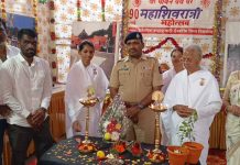 मुंबई-धारावी: महाशिवरात्री के पावन पर्व पर बारा ज्योतिर्लिंगम झांकी का हुआ आयोजन