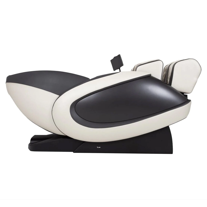 Titan 4D Fleetwood II Massage Chair Zero Gravity