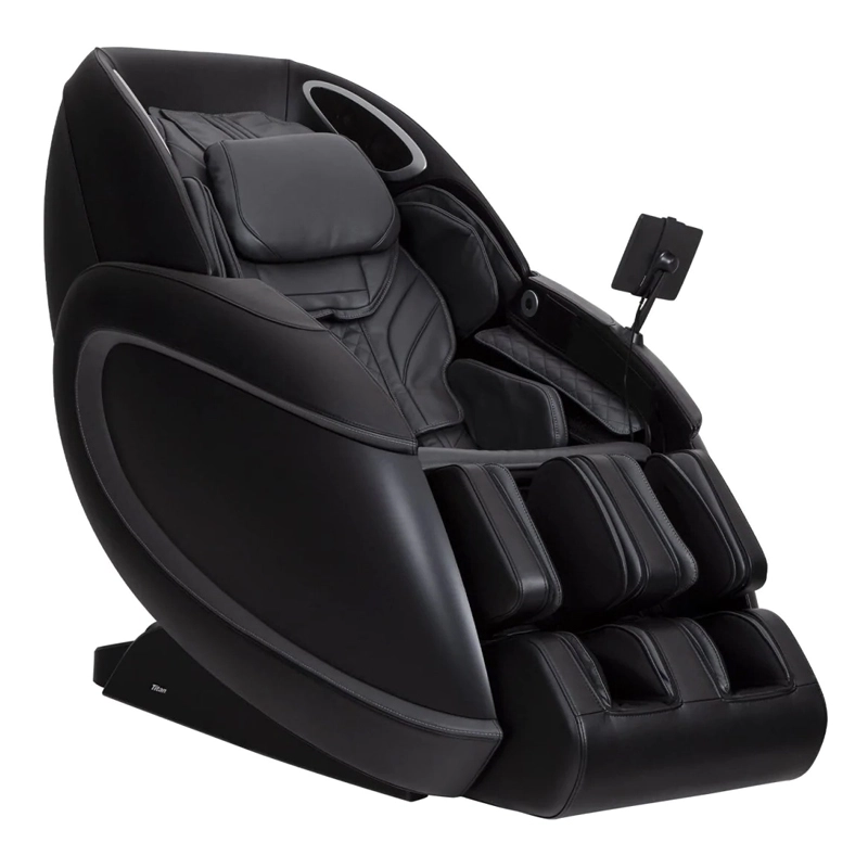 Titan 4D Fleetwood II Massage Chair - Black