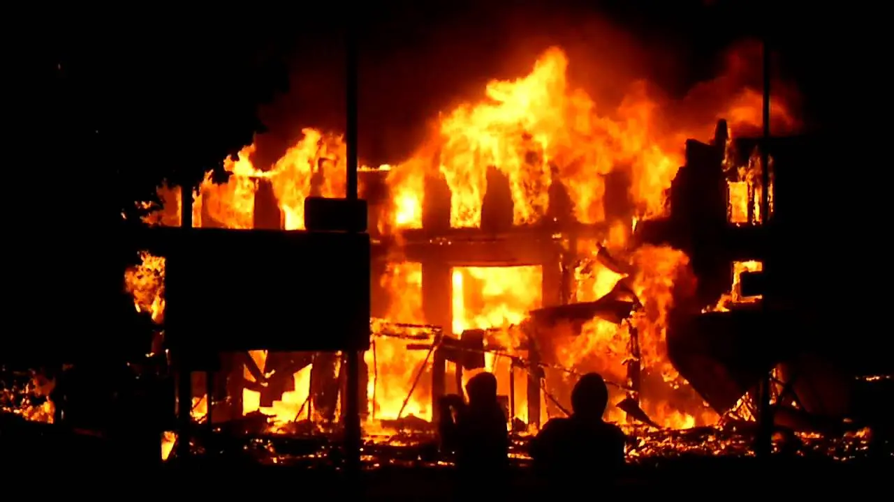 Fire destroys six shops, goods worth N4.95m in Maiduguri