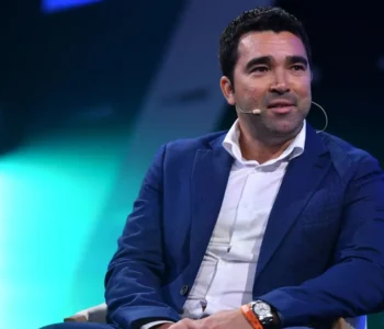 Transfer: Deco working on departures of two Barcelona players