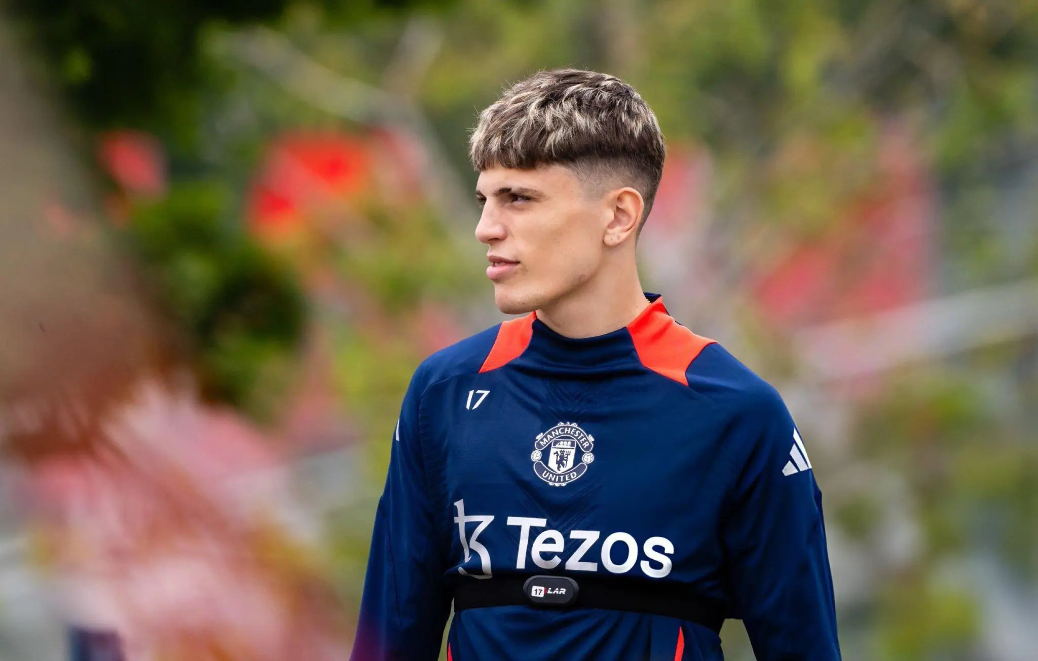 Transfer: Garnacho insists on Stamford Bridge move as Chelsea confirm deal for Isaac