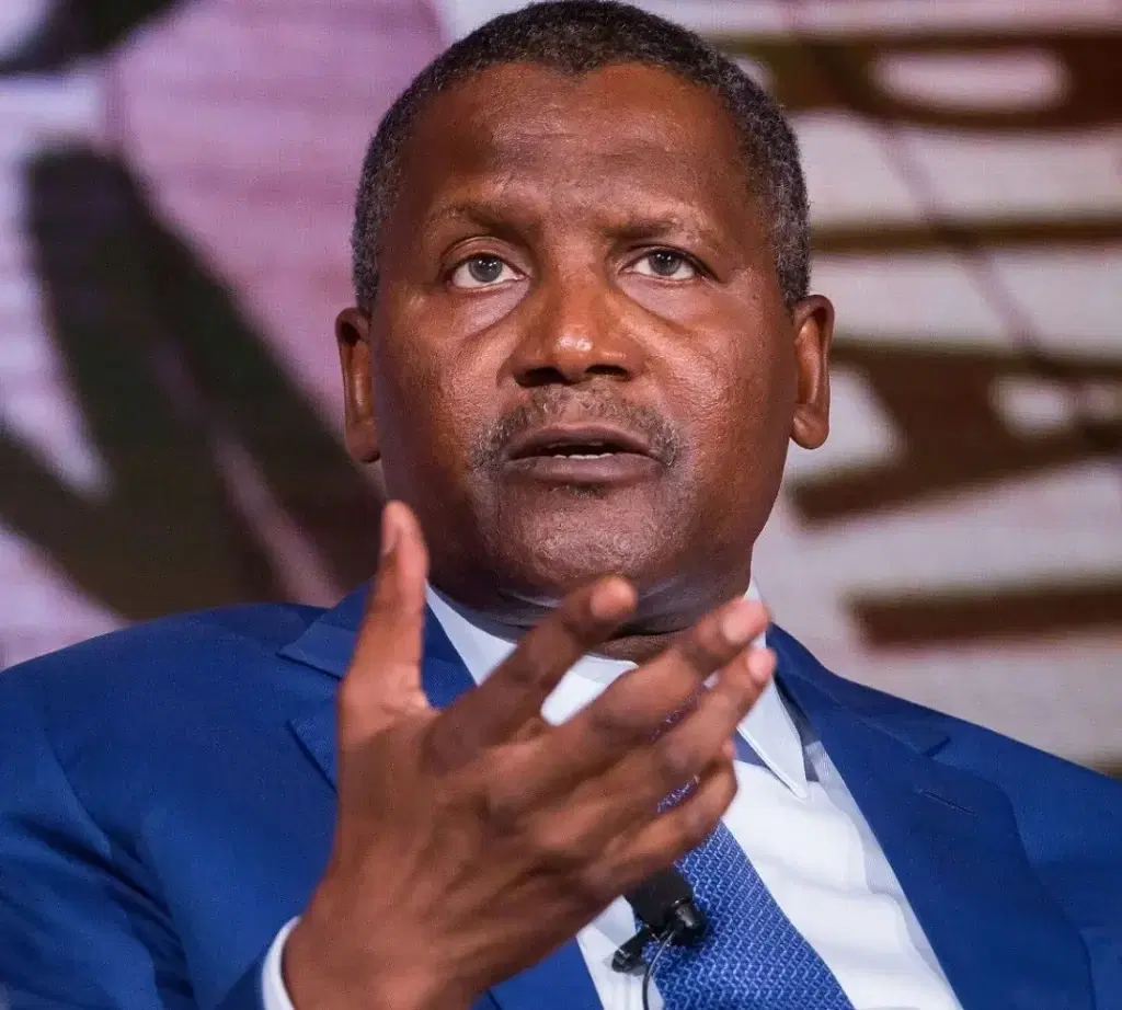 Dangote makes history as first African to hit $30bn net worth Dangote makes history as first African to hit $30bn net worth