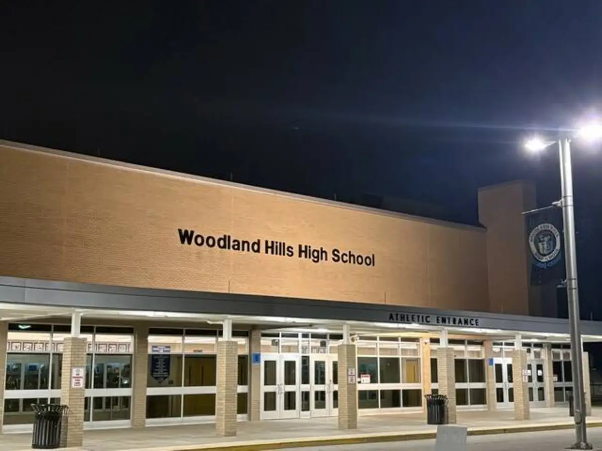 Woodland Hills district begins formal hearing against suspended superintendent