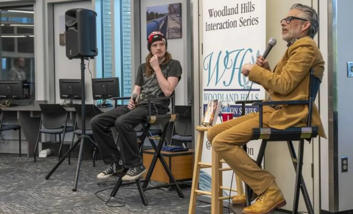 Pulitzer Prize-winning author Michael Chabon  reveals his secrets to Woodland Hills students