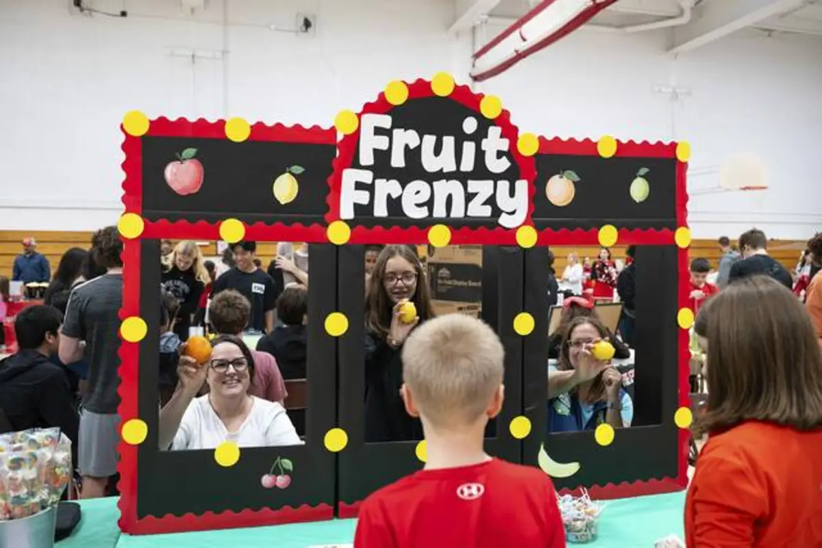 Fox Left Machine Fox Chapel Area High School hosts community carnival, homecoming ...