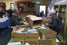 State Sen. Lindsey Williams hosts food drive in Harrison, Ross