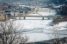Officials warn people to stay off frozen Pittsburgh rivers