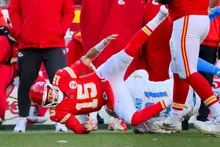 Chiefs' Patrick Mahomes begins rehab after knee surgery with eye on Week 1 return in 2026
